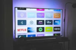 What To Do With Your Old Smart TV Instead of Just Throwing It Away