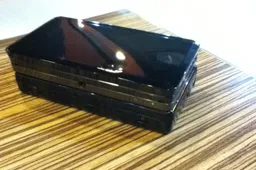 Nintendo 3DS Leaked From Chinese Factory!