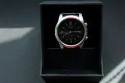 AllCall W1: Both a Smartwatch Phone and Fitness Tracker?