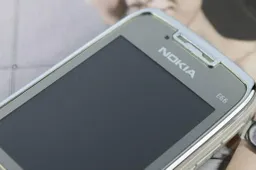 It's Nokia's Turn: Cloned E66
