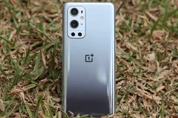 OnePlus 10 Pro white version to hit the shelves tomorrow