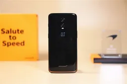 OnePlus 6T McLaren edition sold out in 60 seconds - to sell again on December 25th