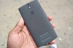 A sandstone OnePlus 5T variant might arrive in the next month