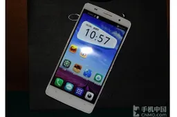 The Oppo Ulike 2S is a self portrait machine!