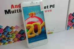 OrientPhone A2800, 5-inch, octcore costs $173