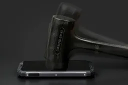 Rugged OUKITEL WP2 brutal shock-proof challenge video