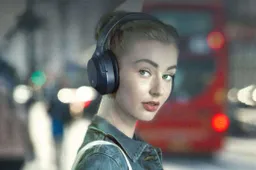 Over Ear vs On Ear Headphones: Which is Right for You?