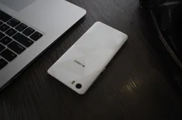 Video: Hands on with the $69 Bluboo Picasso