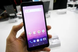 Vernee V2 18:9 Rugged Phone Presented at MWC 2018 - Hands-On