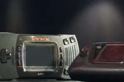 Handheld Gaming Devices: Is Microsoft Ready to Compete with Nintendo and SteamDeck?