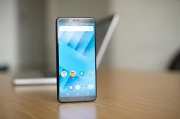 New video of the upcoming Vernee M6 released