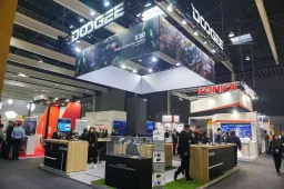 DOOGEE debuts an epoch-making 5G modular phone at MWC 2019