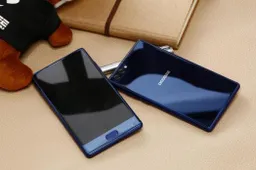 New pictures released, showing both sides of the Doogee Mix