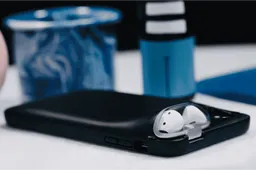 Power1, an award-winning, all-in-one solution for iPhones and AirPods charging & protection released