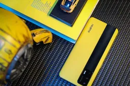 The cheapest flagship smartphone running SD 888 became a super hit