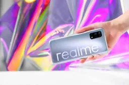 Realme V5 visits colleges and universities to tease Gen Z fans