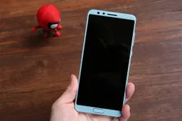 Huawei Nova 2S Acacia Red Available for Pre-Order at 3399 Yuan