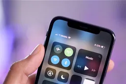 Oppo Applied For a patent Like iPhone X's Bangs Screen