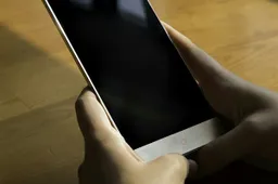 Phablet version of the Nubia Z9 Max photos published