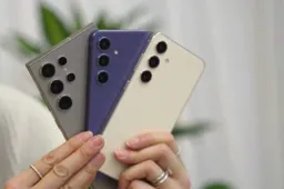 Samsung Drops Galaxy S24 Prices Before iPhone 16 Launch