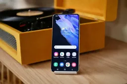 Samsung will develop an AMOLED display with a pixel density of 1000 ppi