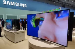 Samsung sold an LCD plant in China for $1 billion to TCL