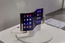 Samsung is working on a Tri-Foldable Phone like the Huawei Mate XT