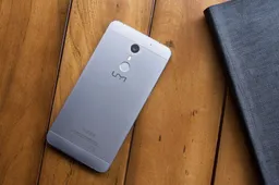 UMi reckon the Super takes 'stunning' night shots: Have your say