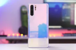 Huawei calls U.S. for fight claiming that they can't compete with them