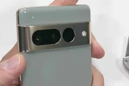 Google Pixel 7 Pro Durability Test, Metalic Camera Bump Scratches Easier Than Glass