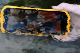 Vphone M3 on sale for $109.99