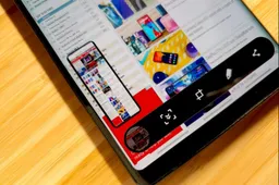 Native Android system will not support "scrolling screenshot" for now