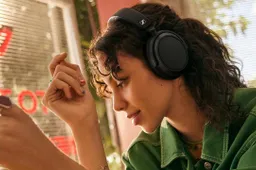 Sennheiser Accentum Plus vs Sennheiser Accentum: What Are the Differences?