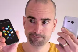 Top 3 reasons why small-screen smartphones are losing popularity