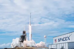 SpaceX successfully launched 53 Starlink Internet satellites