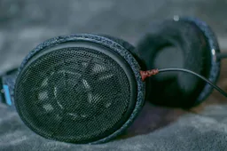 Top Reasons Why Wired Headphones Are Just Better