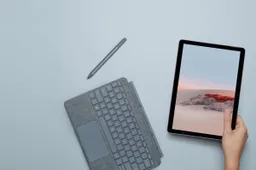 Microsoft Surface Go 3 tablet computer appeared in Geekbench