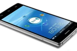 THL W11 real photos, shows 1080 display and 13 mega-pixel camera