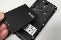 Uhans A101 has an optional customized charger