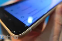 MWC 2016: First photos of the 'bezel-less' Ulefone Future