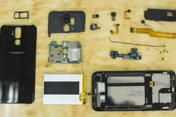 Meiigoo S8 Tear Down Video: What's Inside the All-Screen Phone?