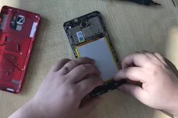 Elephone P8 Camera-Centric Phone Disassembly Video