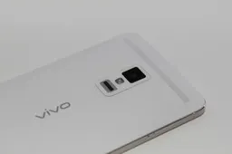 Exclusive: First real pictures of the Vivo Xplay 3S!
