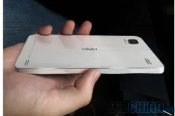 Purported first photo of the Vivo Xplay 3S, Gorilla glass on both sides!