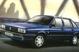 Chinese villager builds homemade Lamborghini to deliver fertilizer!