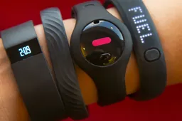 IDC: Apple & Xiaomi Tops The Smart Wearable Market
