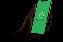 WhatsApp will Soon Let You Hide Your Identity While Reacting to Community Announcements