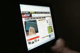 Truly ‘Magical’ Super Thin Windows 7 Tablet