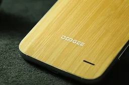 Doogee using the same factory as OnePlus for wooden covers