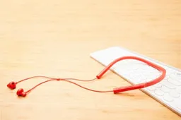 Xiaomi Bluetooth collar headphone youth edition released for 169 Yuan ($25)